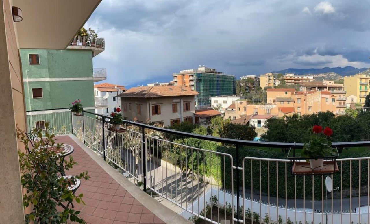 A Casa E' Mamma Apartment Sorrento Exterior foto