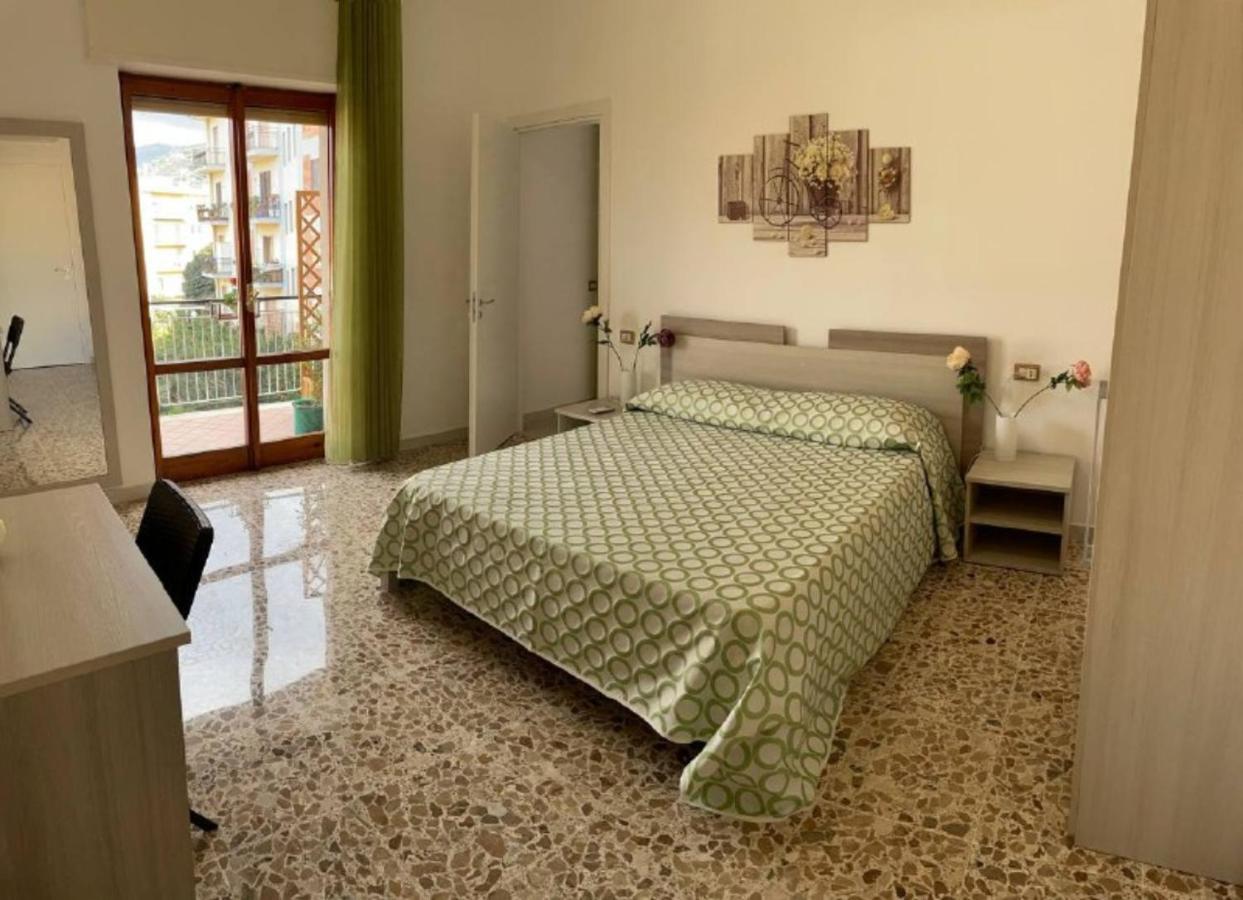 A Casa E' Mamma Apartment Sorrento Exterior foto